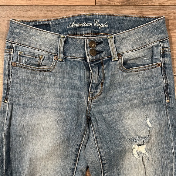 American Eagle Artist Stretch Jean Capris - lightly distressed style - Size: 2 - Picture 5 of 6
